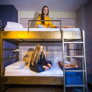 https://don-moustache-hostel.catalonia-hotels.com